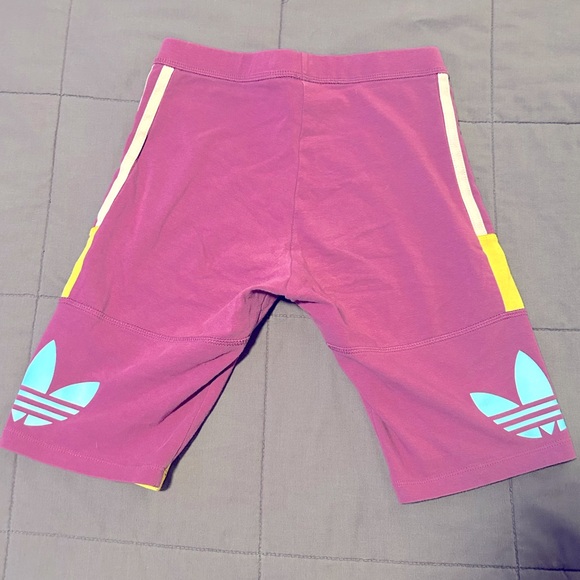 Xs adidas biker shorts - Picture 2 of 3